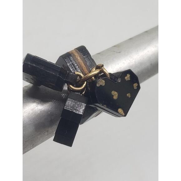 Artist Made Black Dangle Heart Charm Ring Wood Carved sz 7.75 - Picture 5 of 15